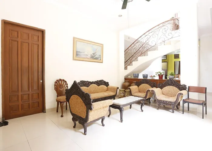 Spot On 94142 Al Fatih Residence Syariah 2 Jakarta